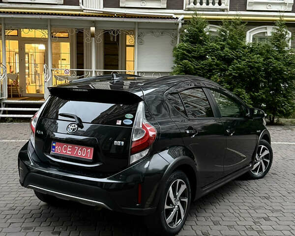 Черный Тойота Aqua, объемом двигателя 1.5 л и пробегом 52 тыс. км за 13500 $, фото 8 на Automoto.ua