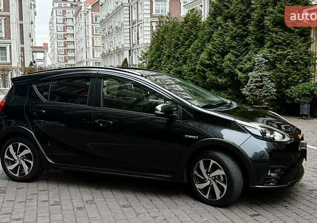 Черный Тойота Aqua, объемом двигателя 1.5 л и пробегом 52 тыс. км за 13500 $, фото 14 на Automoto.ua