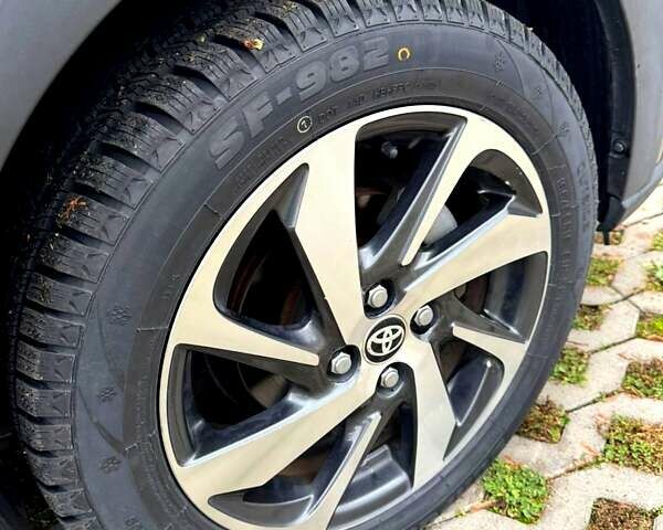 Черный Тойота Aqua, объемом двигателя 1.5 л и пробегом 67 тыс. км за 13900 $, фото 21 на Automoto.ua