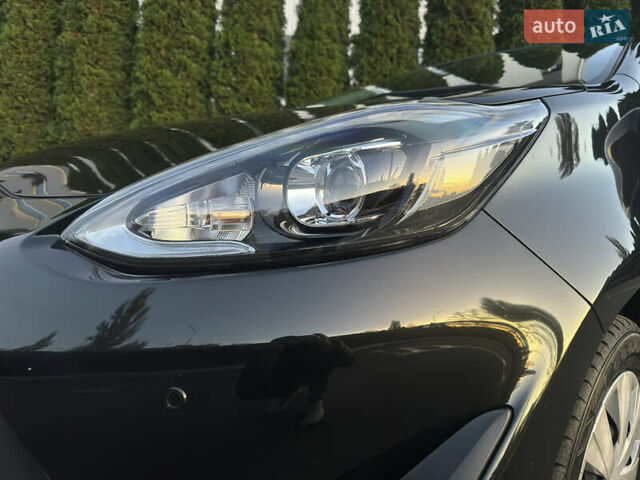 Черный Тойота Aqua, объемом двигателя 1.5 л и пробегом 135 тыс. км за 12800 $, фото 5 на Automoto.ua