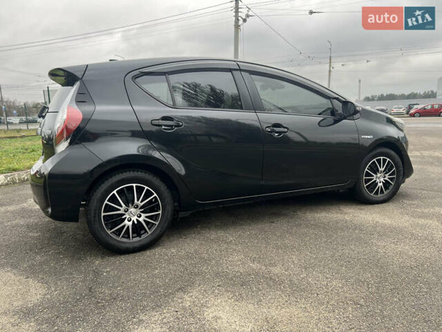 Черный Тойота Aqua, объемом двигателя 1.5 л и пробегом 135 тыс. км за 12300 $, фото 9 на Automoto.ua