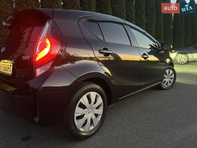 Черный Тойота Aqua, объемом двигателя 1.5 л и пробегом 135 тыс. км за 12800 $, фото 12 на Automoto.ua