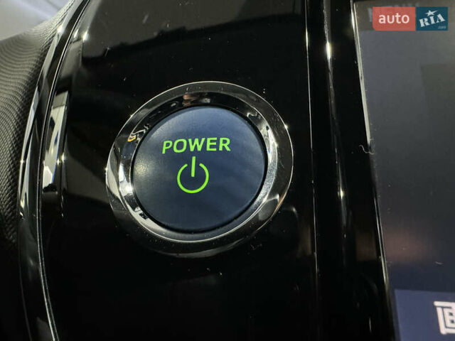 Черный Тойота Aqua, объемом двигателя 1.5 л и пробегом 135 тыс. км за 12800 $, фото 24 на Automoto.ua