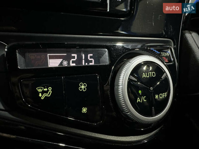 Черный Тойота Aqua, объемом двигателя 1.5 л и пробегом 135 тыс. км за 12800 $, фото 27 на Automoto.ua