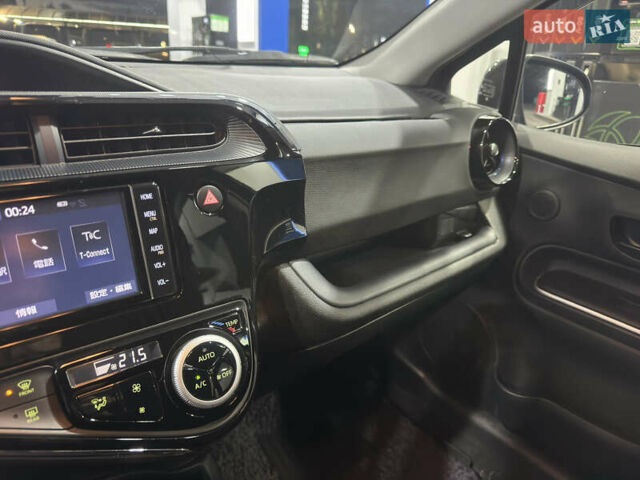 Черный Тойота Aqua, объемом двигателя 1.5 л и пробегом 135 тыс. км за 12800 $, фото 38 на Automoto.ua