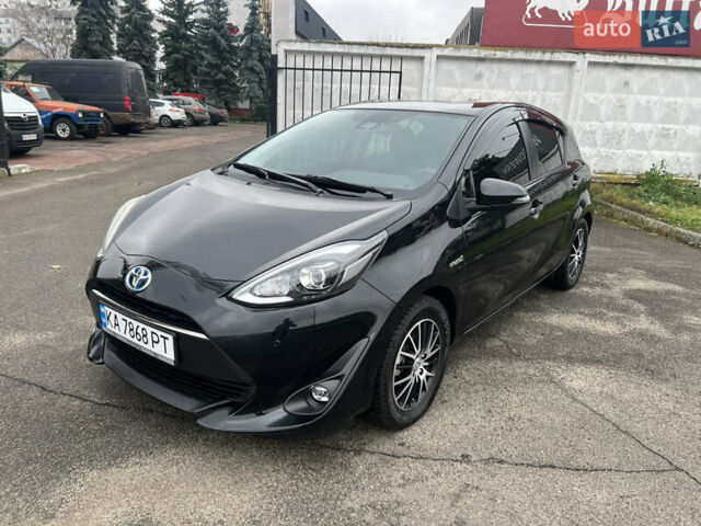 Черный Тойота Aqua, объемом двигателя 1.5 л и пробегом 135 тыс. км за 12300 $, фото 4 на Automoto.ua