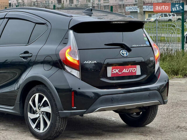 Чорний Тойота Aqua, об'ємом двигуна 1.5 л та пробігом 74 тис. км за 13999 $, фото 67 на Automoto.ua