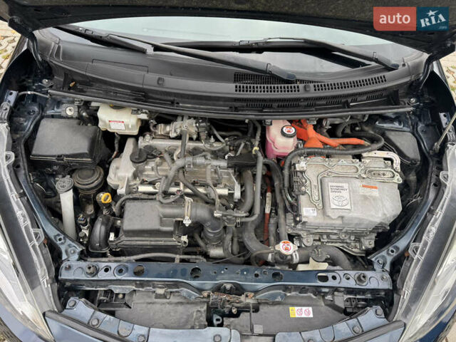 Черный Тойота Aqua, объемом двигателя 1.5 л и пробегом 63 тыс. км за 14200 $, фото 13 на Automoto.ua