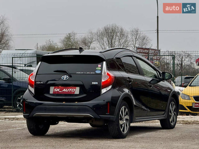 Чорний Тойота Aqua, об'ємом двигуна 1.5 л та пробігом 74 тис. км за 13999 $, фото 59 на Automoto.ua