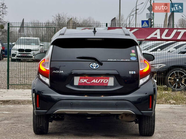 Чорний Тойота Aqua, об'ємом двигуна 1.5 л та пробігом 74 тис. км за 13999 $, фото 6 на Automoto.ua