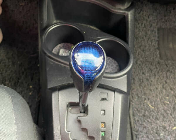 Фиолетовый Тойота Aqua, объемом двигателя 1.5 л и пробегом 83 тыс. км за 11900 $, фото 27 на Automoto.ua