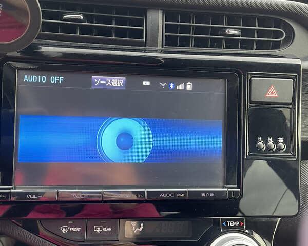 Фиолетовый Тойота Aqua, объемом двигателя 1.5 л и пробегом 83 тыс. км за 11900 $, фото 25 на Automoto.ua