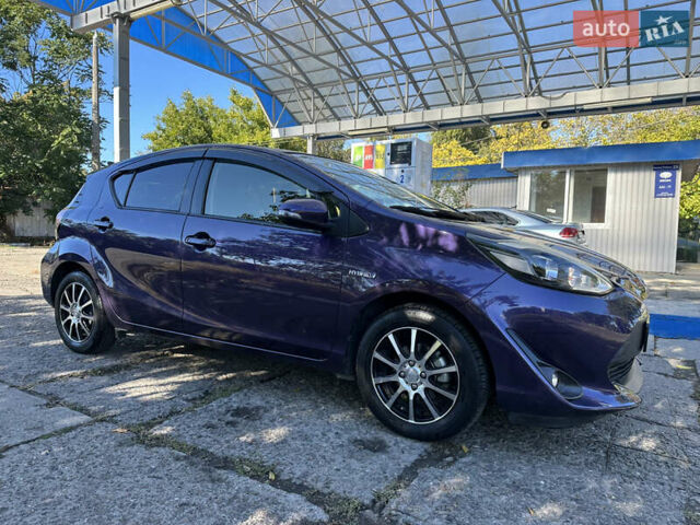Фіолетовий Тойота Aqua, об'ємом двигуна 1.5 л та пробігом 61 тис. км за 11900 $, фото 3 на Automoto.ua