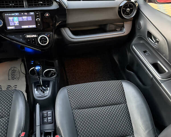 Тойота Aqua 2017 в Одессе на Automoto.ua Красный Тойота Aqua, объемом двигателя 1.5 л и пробегом 80 тыс. км за 13600 $, фото 86 на Automoto.ua