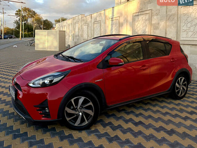 Тойота Aqua 2017 в Одессе на Automoto.ua Красный Тойота Aqua, объемом двигателя 1.5 л и пробегом 80 тыс. км за 13600 $, фото 5 на Automoto.ua