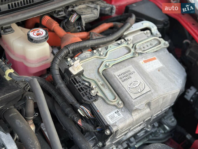 Тойота Aqua 2017 в Одессе на Automoto.ua Красный Тойота Aqua, объемом двигателя 1.5 л и пробегом 80 тыс. км за 13600 $, фото 106 на Automoto.ua