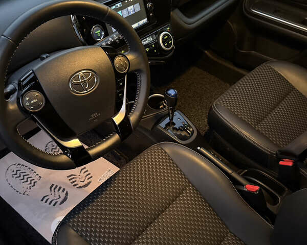 Тойота Aqua 2017 в Одессе на Automoto.ua Красный Тойота Aqua, объемом двигателя 1.5 л и пробегом 80 тыс. км за 13600 $, фото 67 на Automoto.ua