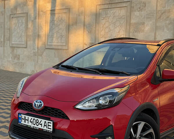 Тойота Aqua 2017 в Одессе на Automoto.ua Красный Тойота Aqua, объемом двигателя 1.5 л и пробегом 80 тыс. км за 13600 $, фото 2 на Automoto.ua