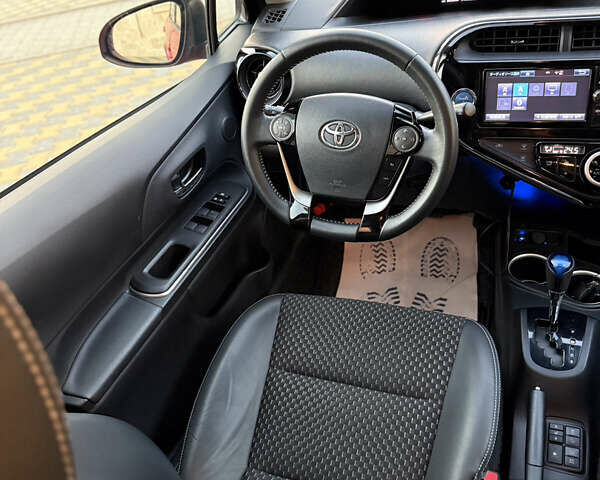 Тойота Aqua 2017 в Одессе на Automoto.ua Красный Тойота Aqua, объемом двигателя 1.5 л и пробегом 80 тыс. км за 13600 $, фото 89 на Automoto.ua