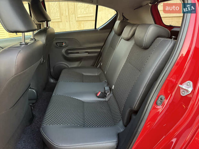 Тойота Aqua 2017 в Одессе на Automoto.ua Красный Тойота Aqua, объемом двигателя 1.5 л и пробегом 80 тыс. км за 13600 $, фото 99 на Automoto.ua