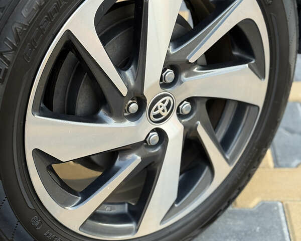 Тойота Aqua 2017 в Одессе на Automoto.ua Красный Тойота Aqua, объемом двигателя 1.5 л и пробегом 80 тыс. км за 13600 $, фото 45 на Automoto.ua