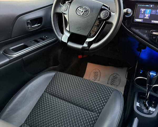 Тойота Aqua 2017 в Одессе на Automoto.ua Красный Тойота Aqua, объемом двигателя 1.5 л и пробегом 80 тыс. км за 13600 $, фото 87 на Automoto.ua