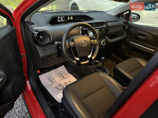 Тойота Aqua 2017 в Одессе на Automoto.ua Красный Тойота Aqua, объемом двигателя 1.5 л и пробегом 80 тыс. км за 13600 $, фото 69 на Automoto.ua