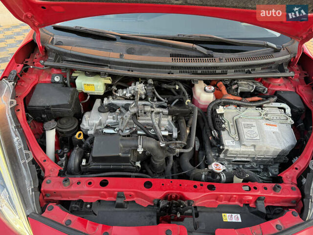 Тойота Aqua 2017 в Одессе на Automoto.ua Красный Тойота Aqua, объемом двигателя 1.5 л и пробегом 80 тыс. км за 13600 $, фото 104 на Automoto.ua