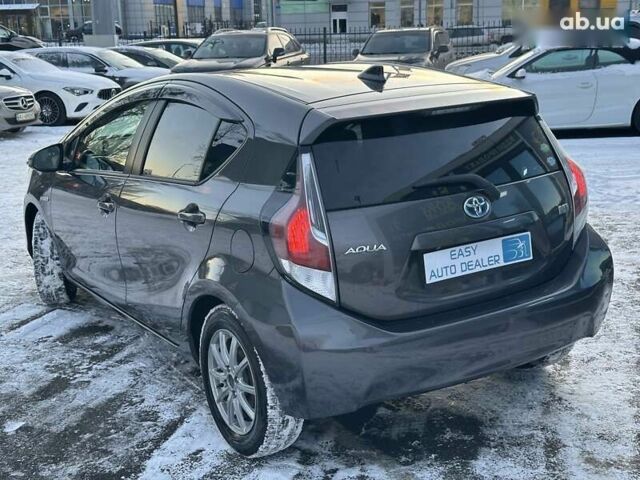 Тойота Aqua, об'ємом двигуна 0 л та пробігом 109 тис. км за 10990 $, фото 5 на Automoto.ua