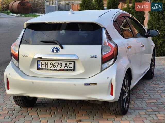 Тойота Aqua, об'ємом двигуна 1.5 л та пробігом 90 тис. км за 12799 $, фото 6 на Automoto.ua