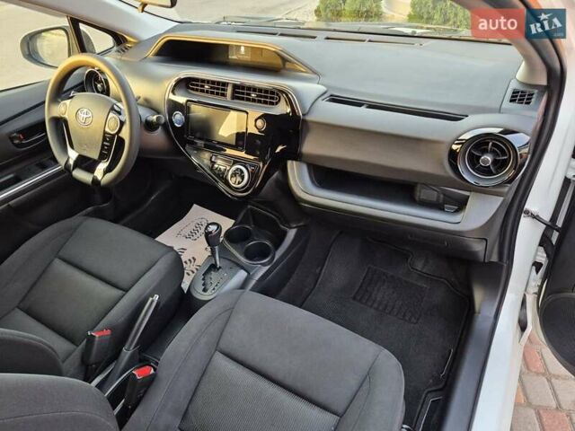 Тойота Aqua, об'ємом двигуна 1.5 л та пробігом 90 тис. км за 12799 $, фото 46 на Automoto.ua