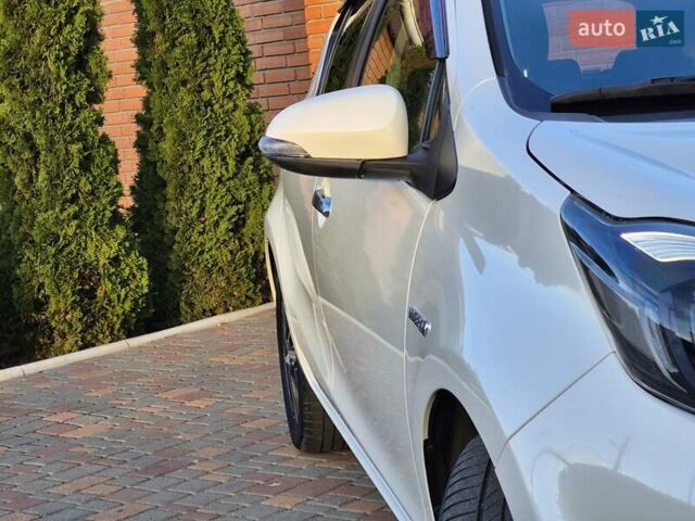 Тойота Aqua, об'ємом двигуна 1.5 л та пробігом 90 тис. км за 12799 $, фото 26 на Automoto.ua