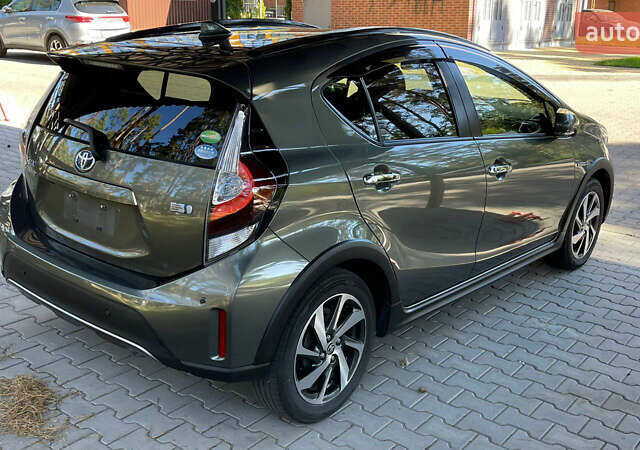 Тойота Aqua, объемом двигателя 1.5 л и пробегом 75 тыс. км за 14700 $, фото 8 на Automoto.ua