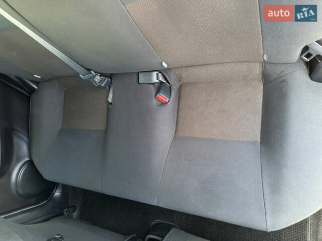 Желтый Тойота Aqua, объемом двигателя 1.5 л и пробегом 82 тыс. км за 13800 $, фото 42 на Automoto.ua