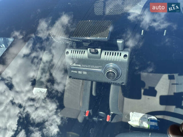 Желтый Тойота Aqua, объемом двигателя 1.5 л и пробегом 82 тыс. км за 13800 $, фото 6 на Automoto.ua