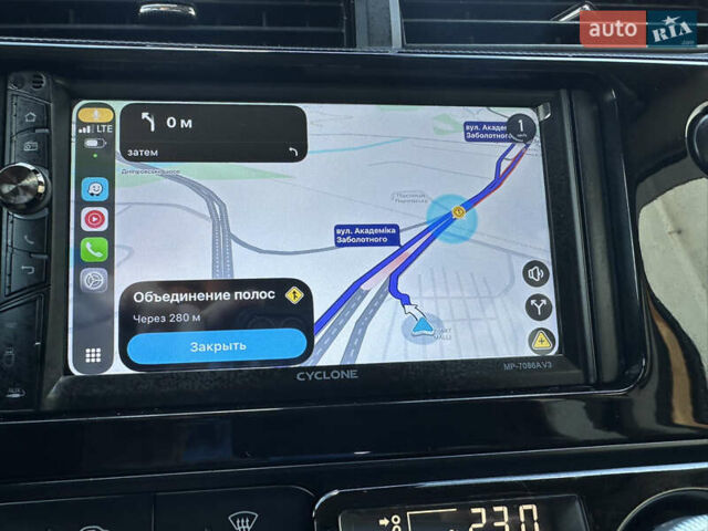 Желтый Тойота Aqua, объемом двигателя 1.5 л и пробегом 82 тыс. км за 13800 $, фото 18 на Automoto.ua