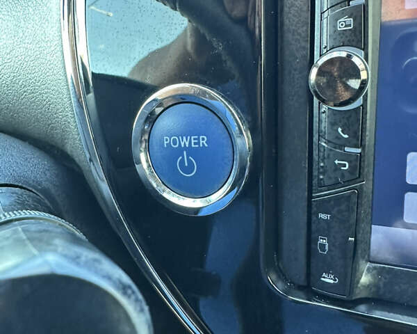 Желтый Тойота Aqua, объемом двигателя 1.5 л и пробегом 82 тыс. км за 13800 $, фото 9 на Automoto.ua