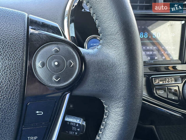 Желтый Тойота Aqua, объемом двигателя 1.5 л и пробегом 82 тыс. км за 13800 $, фото 12 на Automoto.ua