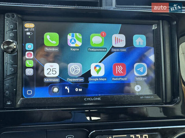 Желтый Тойота Aqua, объемом двигателя 1.5 л и пробегом 82 тыс. км за 13800 $, фото 19 на Automoto.ua