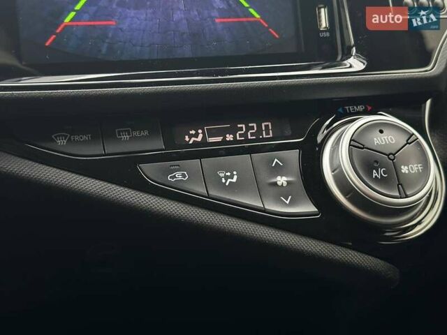 Серый Тойота Aqua, объемом двигателя 1.5 л и пробегом 94 тыс. км за 12500 $, фото 24 на Automoto.ua