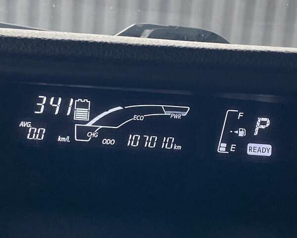 Серый Тойота Aqua, объемом двигателя 1.5 л и пробегом 107 тыс. км за 12100 $, фото 8 на Automoto.ua