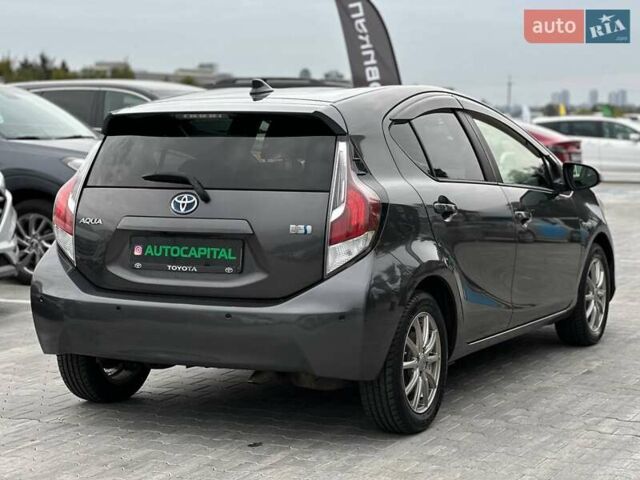 Серый Тойота Aqua, объемом двигателя 1.5 л и пробегом 94 тыс. км за 12500 $, фото 10 на Automoto.ua