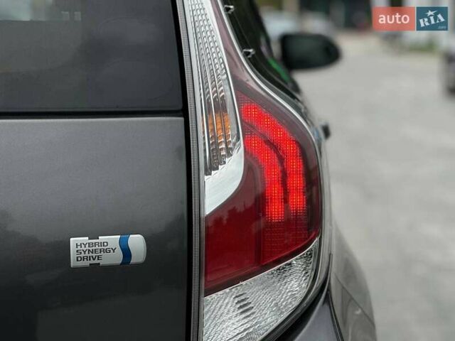 Серый Тойота Aqua, объемом двигателя 1.5 л и пробегом 94 тыс. км за 12990 $, фото 9 на Automoto.ua