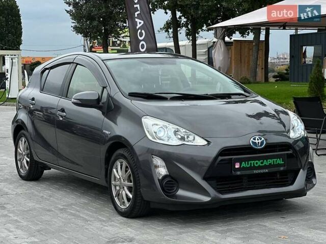 Серый Тойота Aqua, объемом двигателя 1.5 л и пробегом 94 тыс. км за 12500 $, фото 4 на Automoto.ua