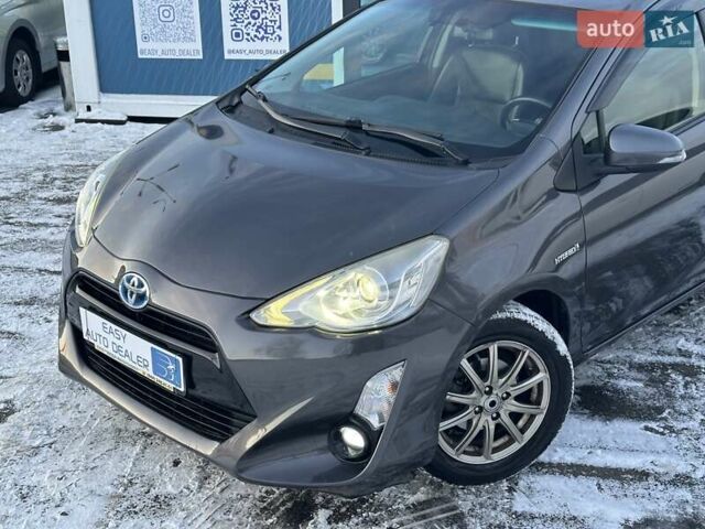 Сірий Тойота Aqua, об'ємом двигуна 1.5 л та пробігом 109 тис. км за 10990 $, фото 7 на Automoto.ua