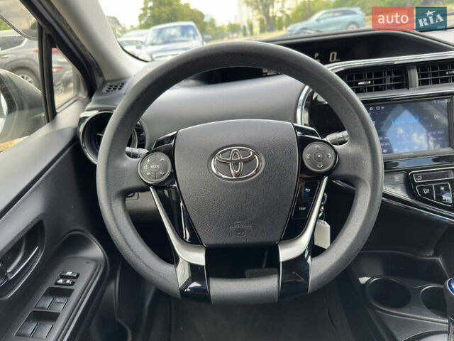 Сірий Тойота Aqua, об'ємом двигуна 1.5 л та пробігом 96 тис. км за 11700 $, фото 20 на Automoto.ua