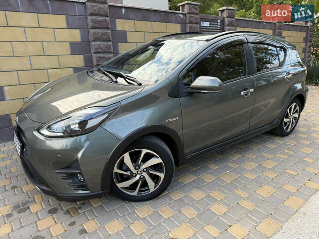Серый Тойота Aqua, объемом двигателя 1.5 л и пробегом 57 тыс. км за 14900 $, фото 27 на Automoto.ua