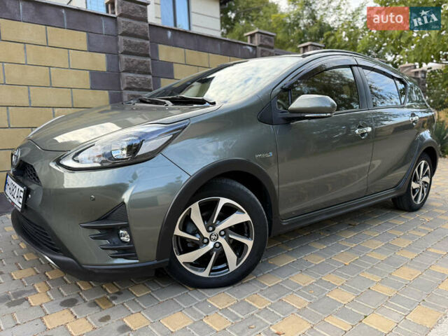 Серый Тойота Aqua, объемом двигателя 1.5 л и пробегом 57 тыс. км за 14900 $, фото 28 на Automoto.ua