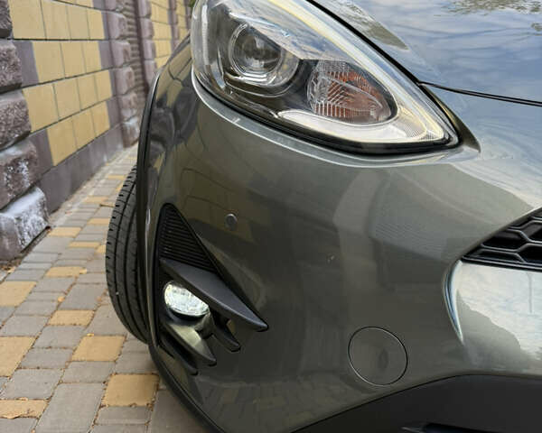 Серый Тойота Aqua, объемом двигателя 1.5 л и пробегом 57 тыс. км за 14900 $, фото 37 на Automoto.ua