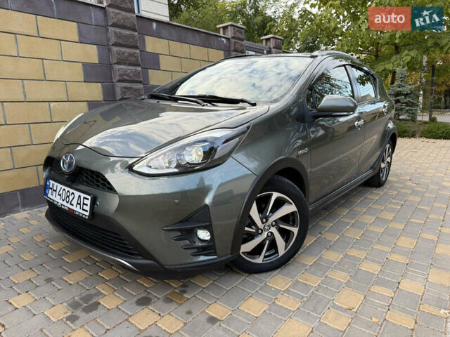 Серый Тойота Aqua, объемом двигателя 1.5 л и пробегом 57 тыс. км за 14900 $, фото 38 на Automoto.ua